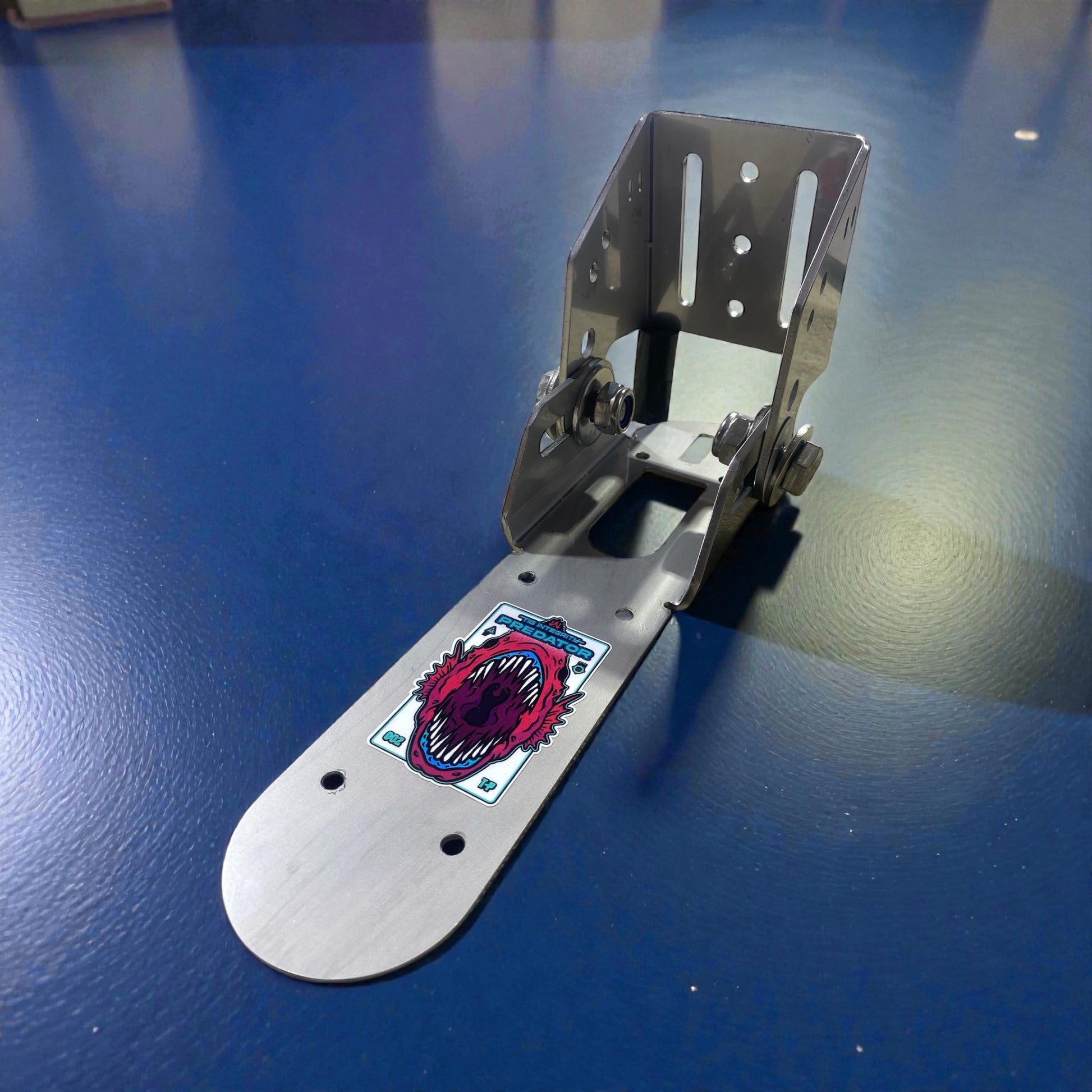 
Heavy duty stainless steel transducer mount for Lowrance 3-1 with angle adjustment hinge"





