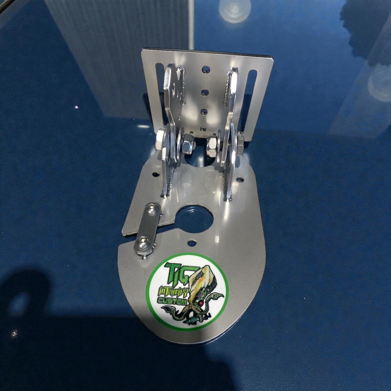 set up installation heavy duty mount to suit TM54 transducer on transom